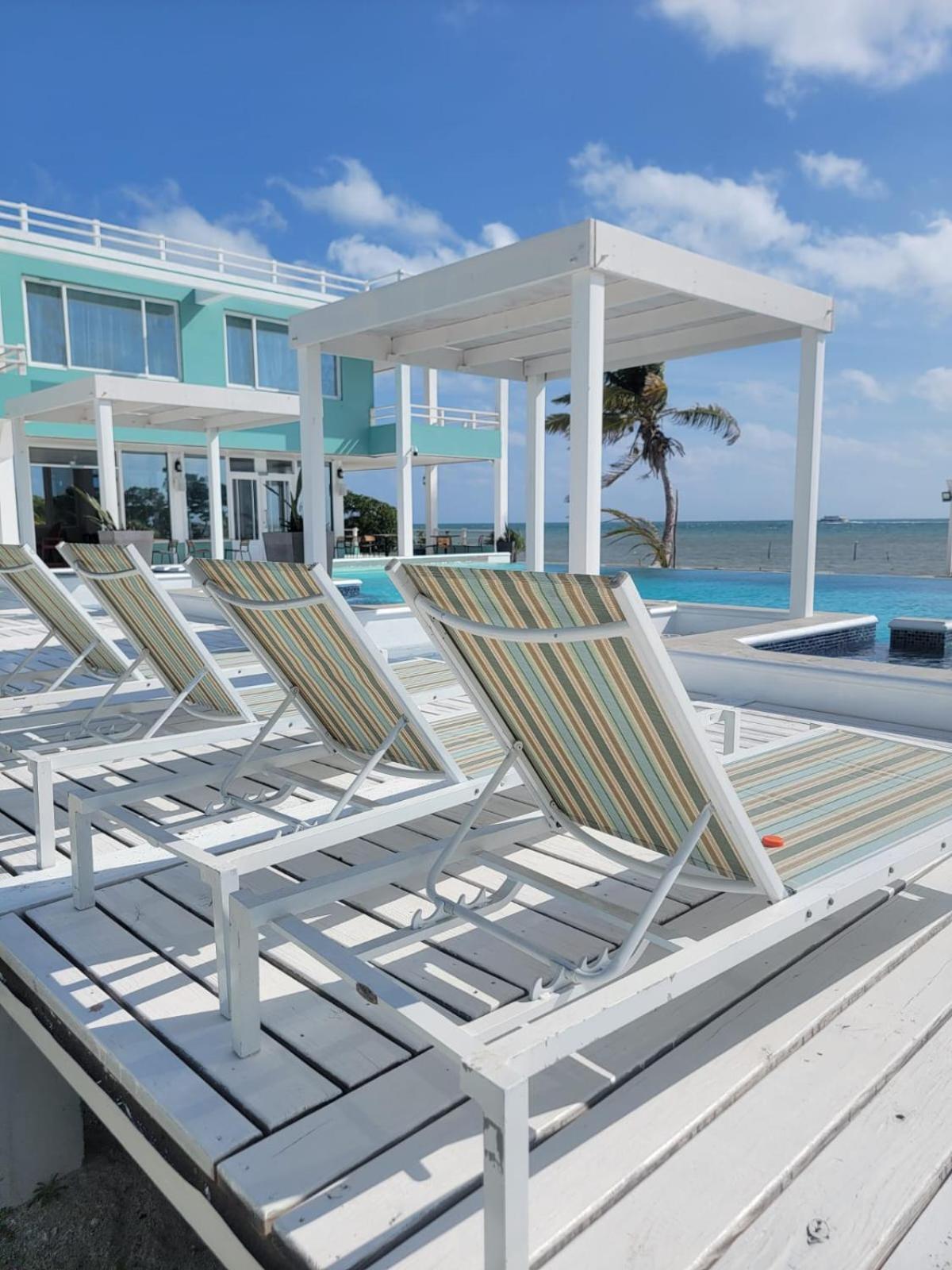 Island Magic Villas Caye Caulker Exterior photo